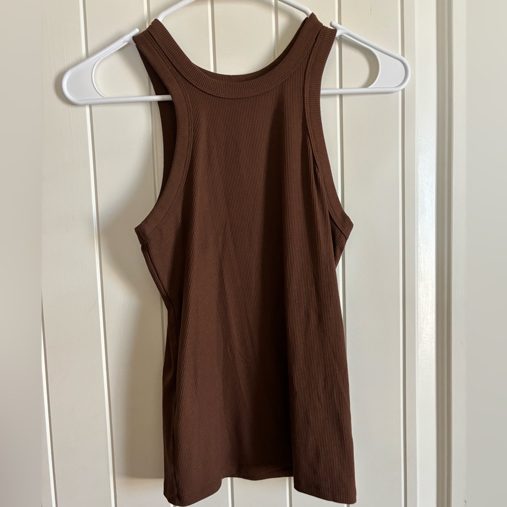 never worn brown tank